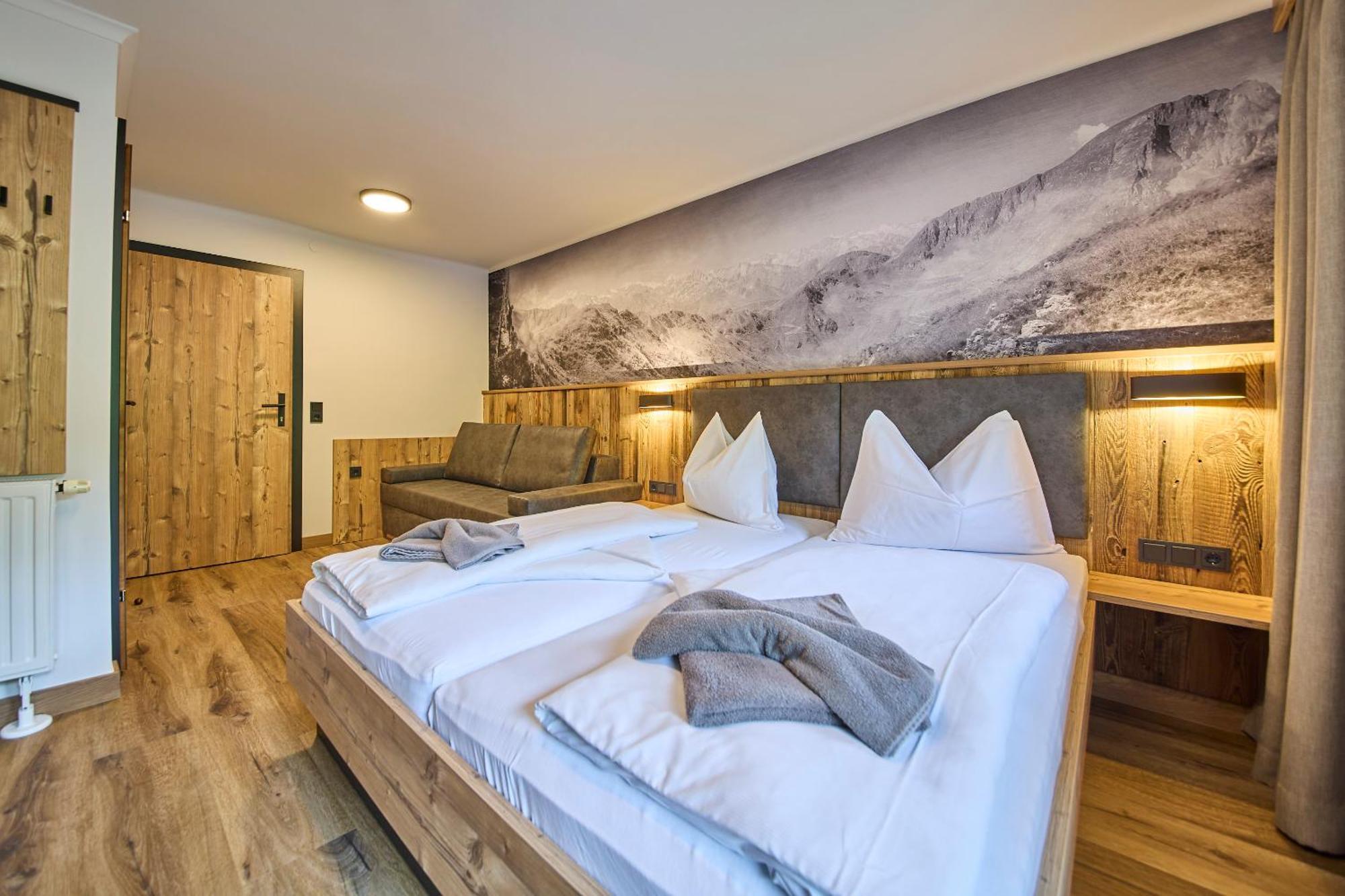 Eibinghof Bed & Breakfast & Swim Saalbach-Hinterglemm Exterior photo