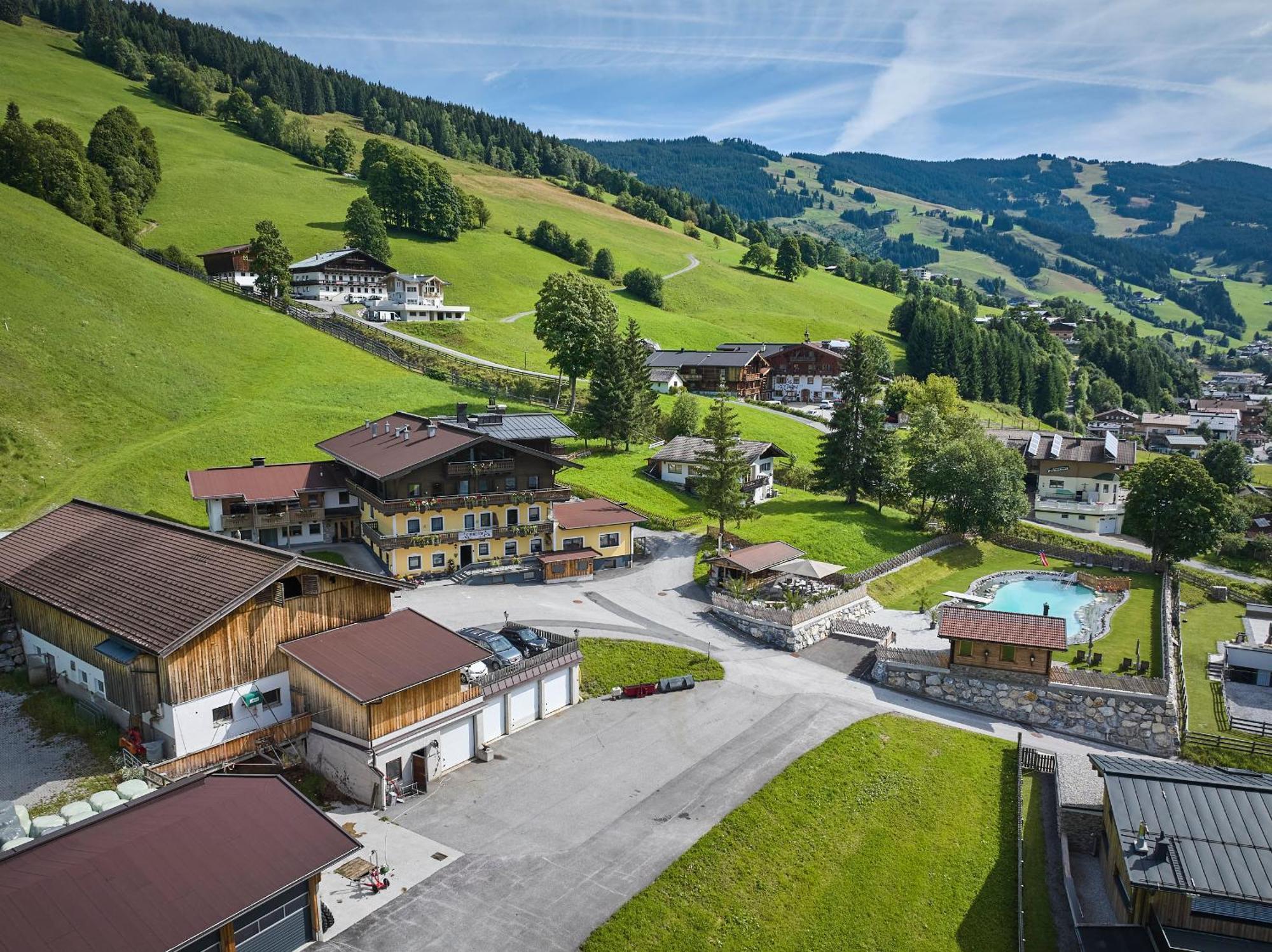 Eibinghof Bed & Breakfast & Swim Saalbach-Hinterglemm Exterior photo